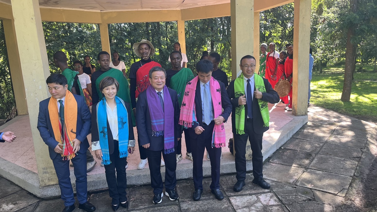 Naijing University Vice President Visits Egerton University for Collaborative Review